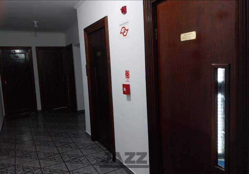 Apartamento à venda com 2 quartos, 75m² - Foto 21