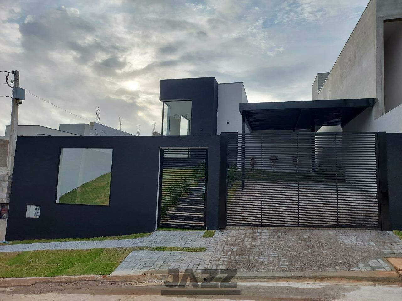 Casa à venda com 3 quartos, 143m² - Foto 2