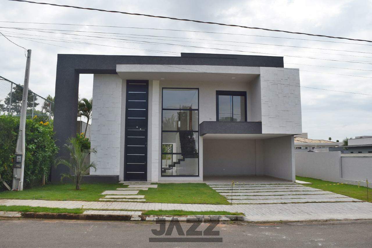 Casa à venda com 4 quartos, 252m² - Foto 1