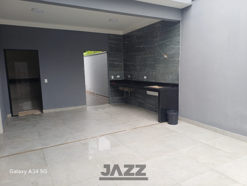 Casa à venda com 3 quartos, 131m² - Foto 2