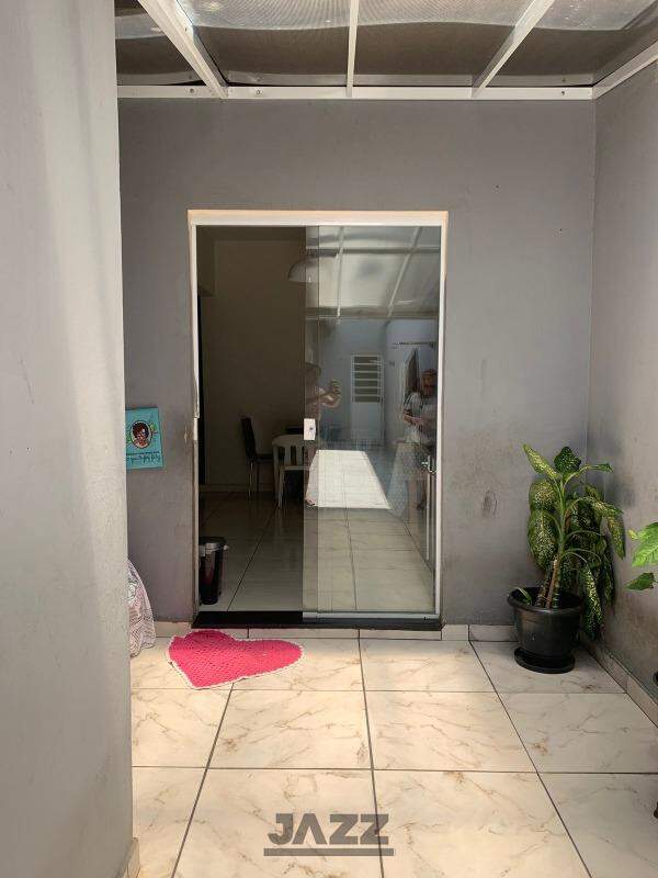 Casa à venda com 6 quartos, 230m² - Foto 15