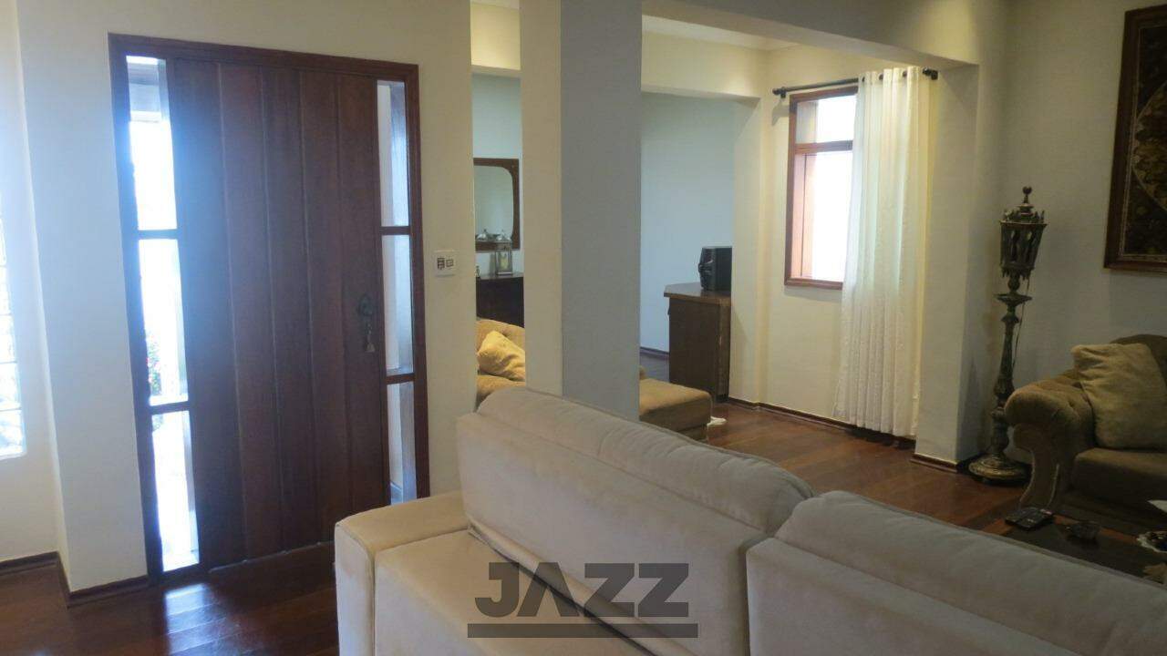 Casa à venda com 2 quartos, 235m² - Foto 7