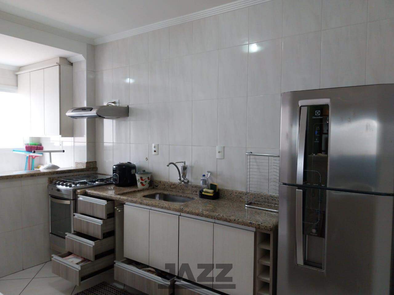 Apartamento à venda com 1 quarto, 51m² - Foto 22