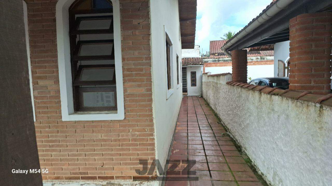 Casa à venda com 3 quartos, 250m² - Foto 43