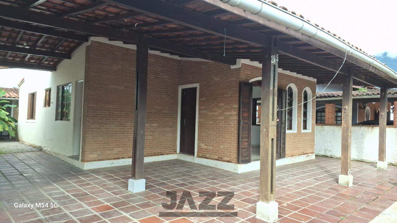 Casa à venda com 3 quartos, 250m² - Foto 5