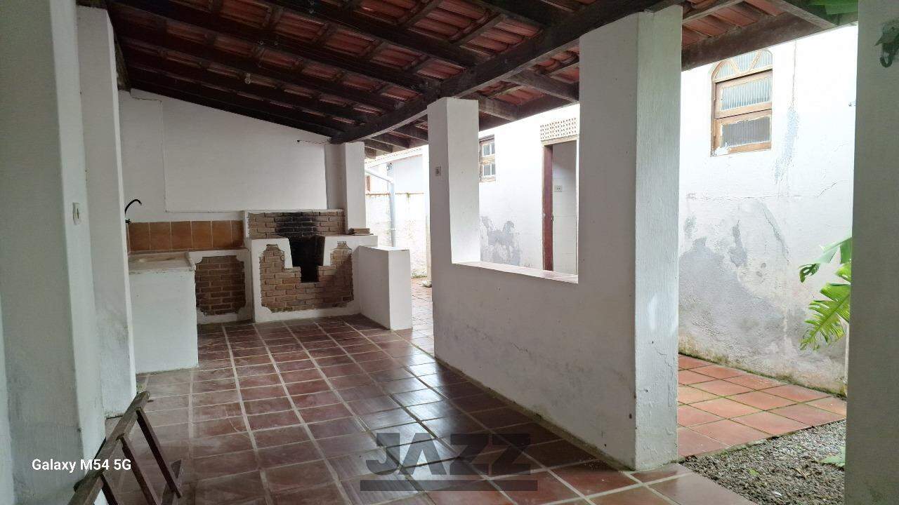 Casa à venda com 3 quartos, 250m² - Foto 26