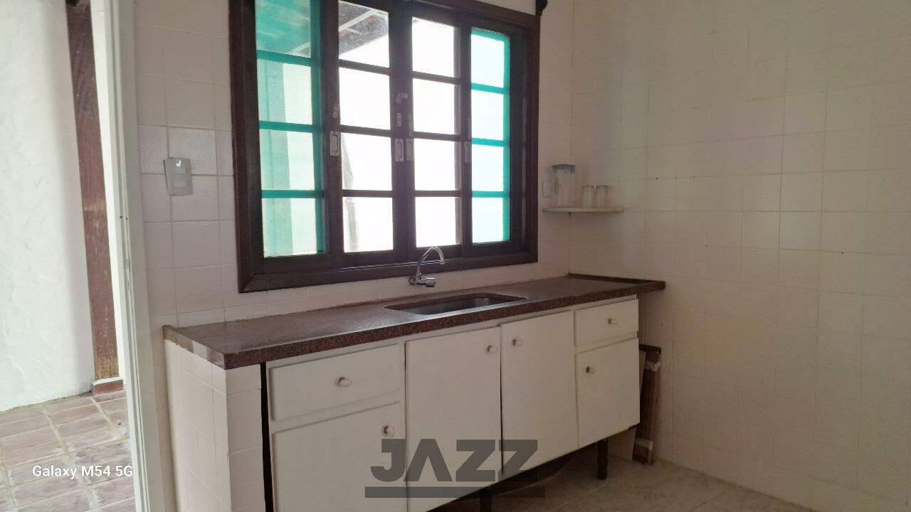 Casa à venda com 3 quartos, 250m² - Foto 11