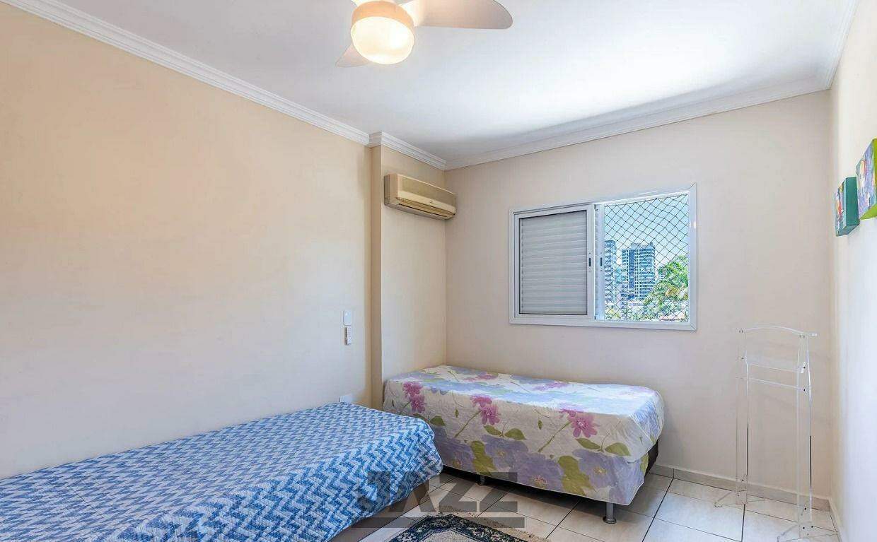 Apartamento à venda com 3 quartos, 137m² - Foto 18