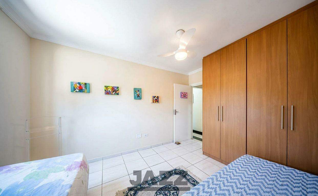 Apartamento à venda com 3 quartos, 137m² - Foto 12