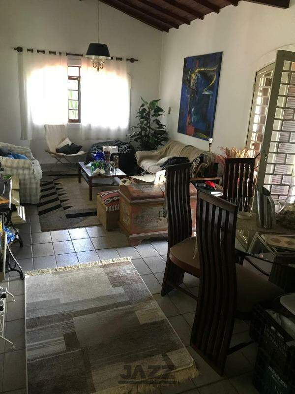 Fazenda à venda com 3 quartos, 225m² - Foto 2