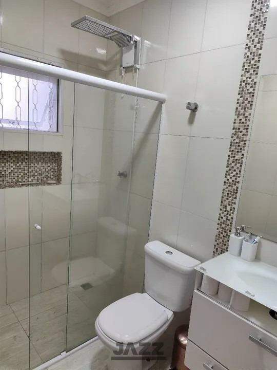 Casa à venda com 5 quartos, 200m² - Foto 13