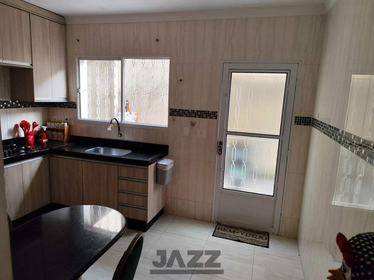 Casa à venda com 5 quartos, 200m² - Foto 5