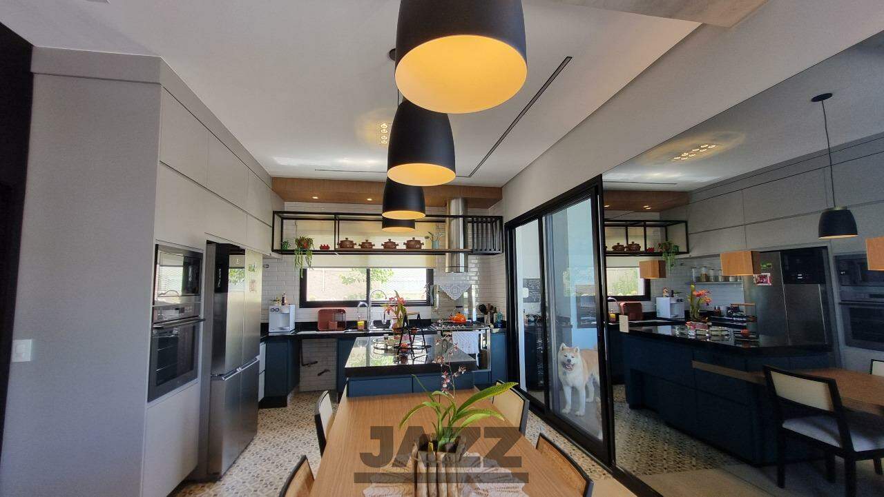 Casa de Condomínio à venda com 4 quartos, 330m² - Foto 12