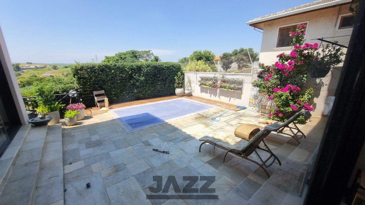 Casa de Condomínio à venda com 4 quartos, 330m² - Foto 17