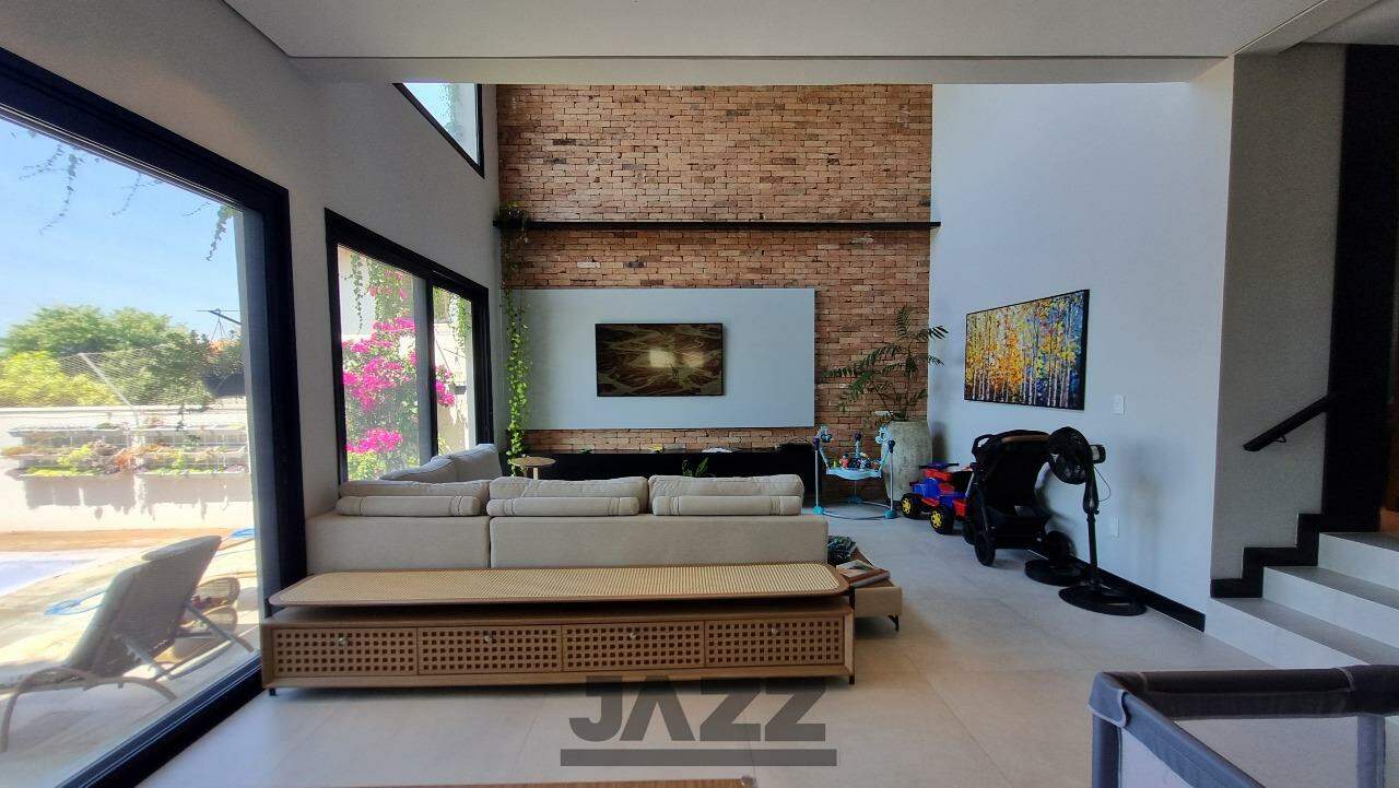 Casa de Condomínio à venda com 4 quartos, 330m² - Foto 2