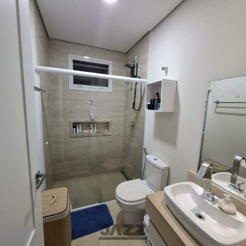 Casa de Condomínio à venda com 3 quartos, 225m² - Foto 18