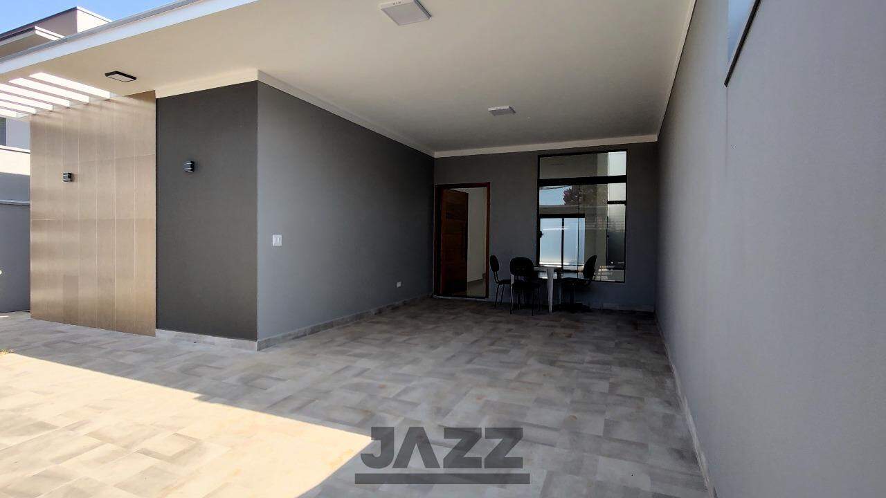 Casa à venda com 3 quartos, 157m² - Foto 2