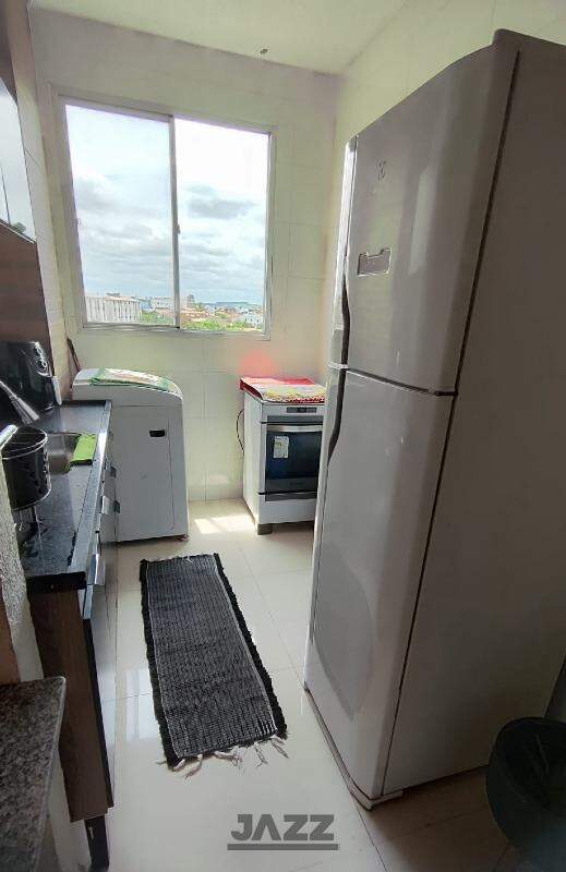 Apartamento à venda com 2 quartos, 43m² - Foto 3