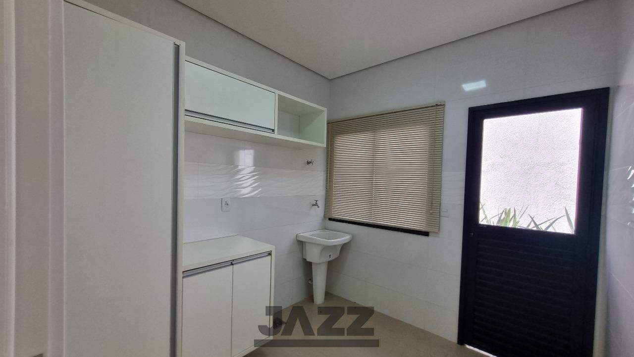 Casa de Condomínio para alugar com 4 quartos, 320m² - Foto 13