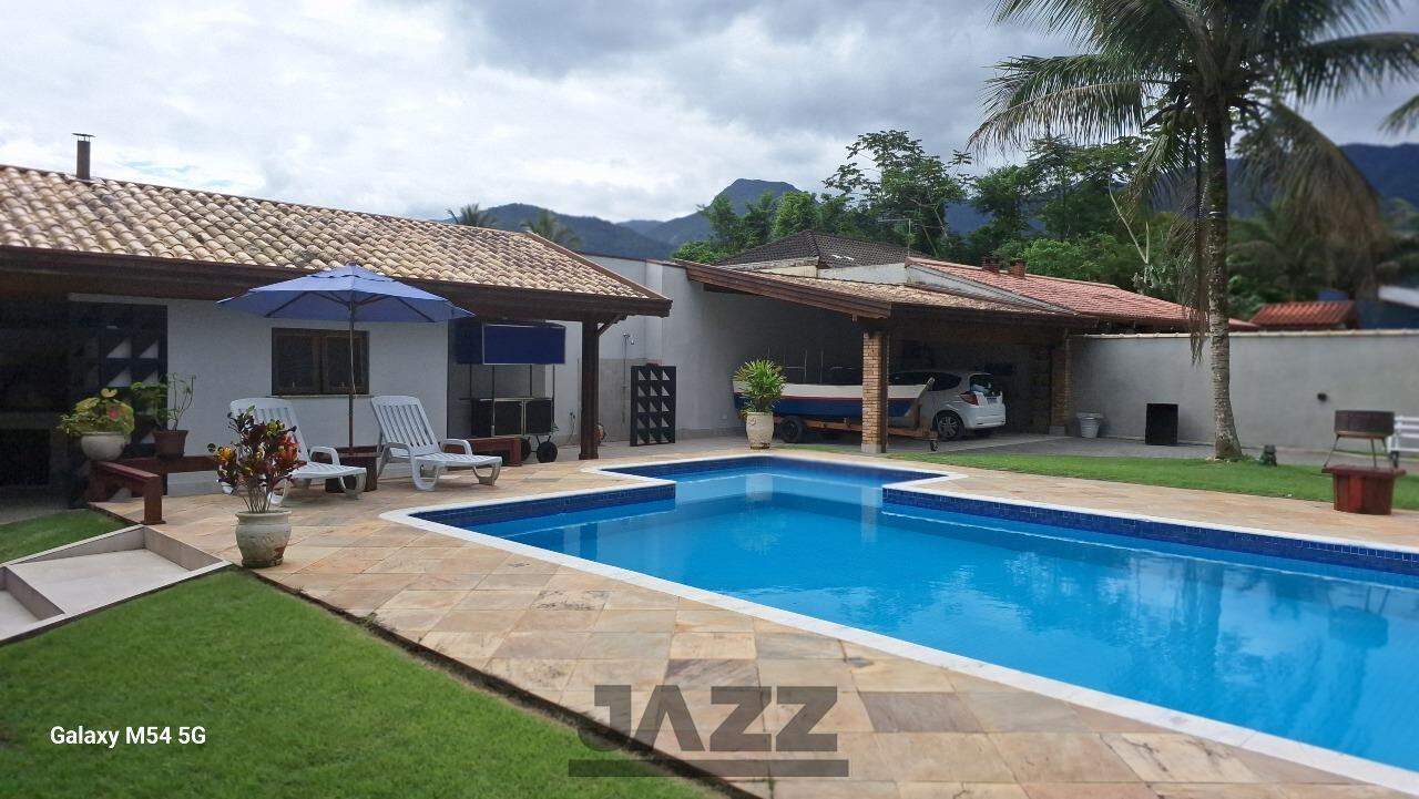 Casa de Condomínio à venda com 3 quartos, 321m² - Foto 1