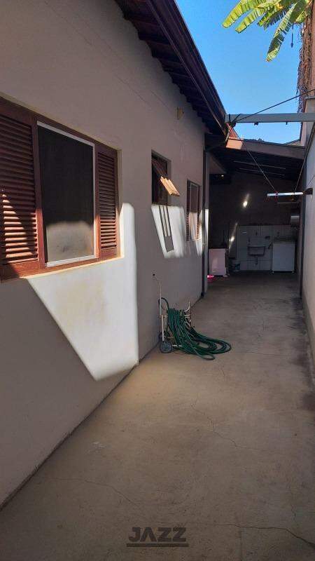 Casa à venda com 3 quartos, 200m² - Foto 24