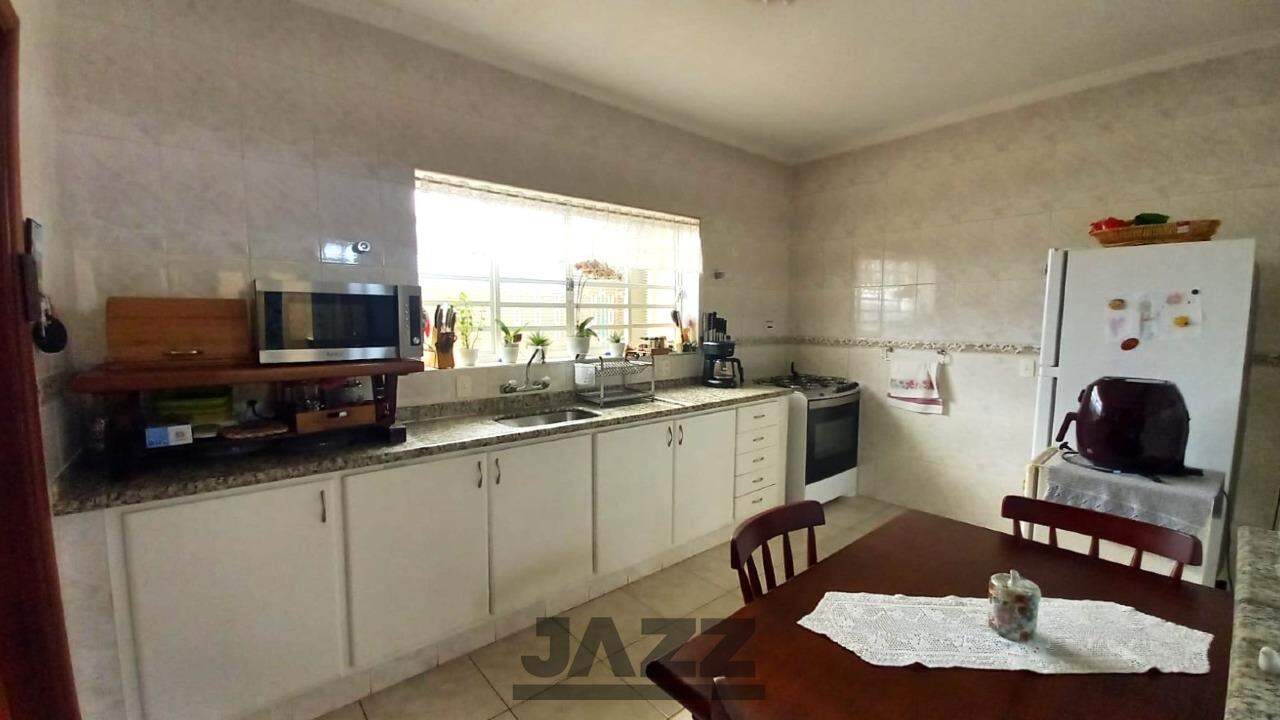 Casa à venda com 3 quartos, 138m² - Foto 19