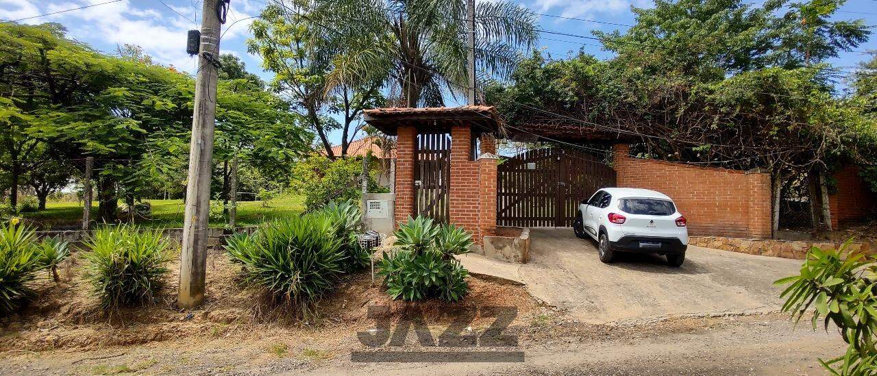 Fazenda à venda com 3 quartos, 249m² - Foto 2