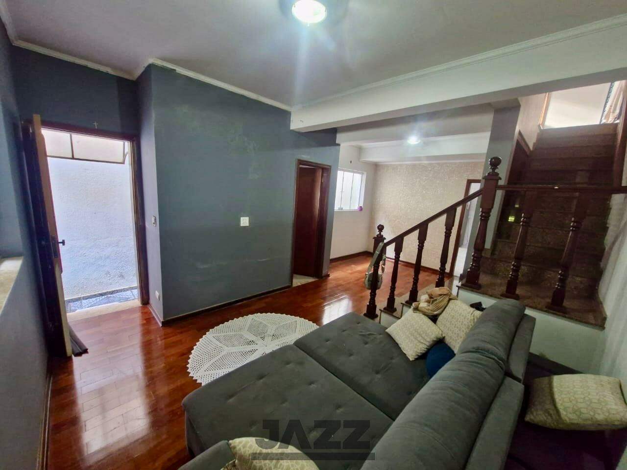 Casa à venda com 3 quartos, 139m² - Foto 2