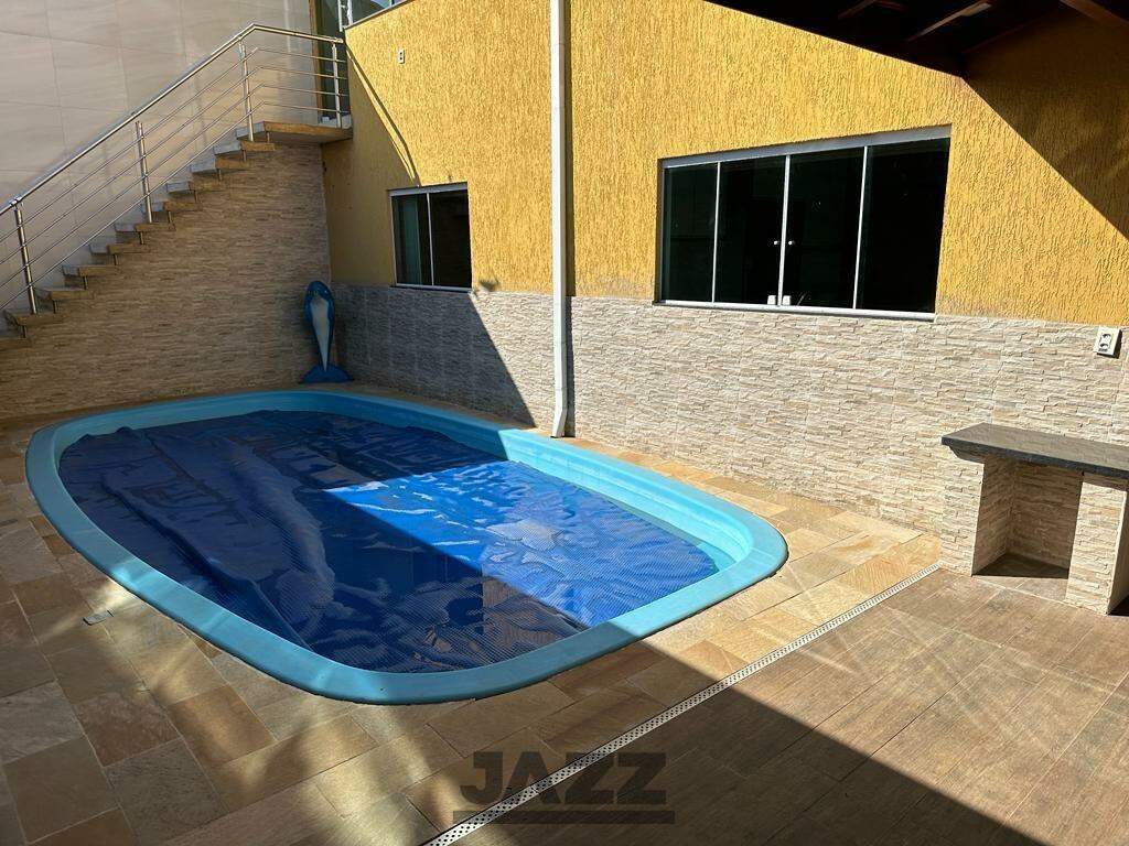 Casa à venda com 3 quartos, 210m² - Foto 11