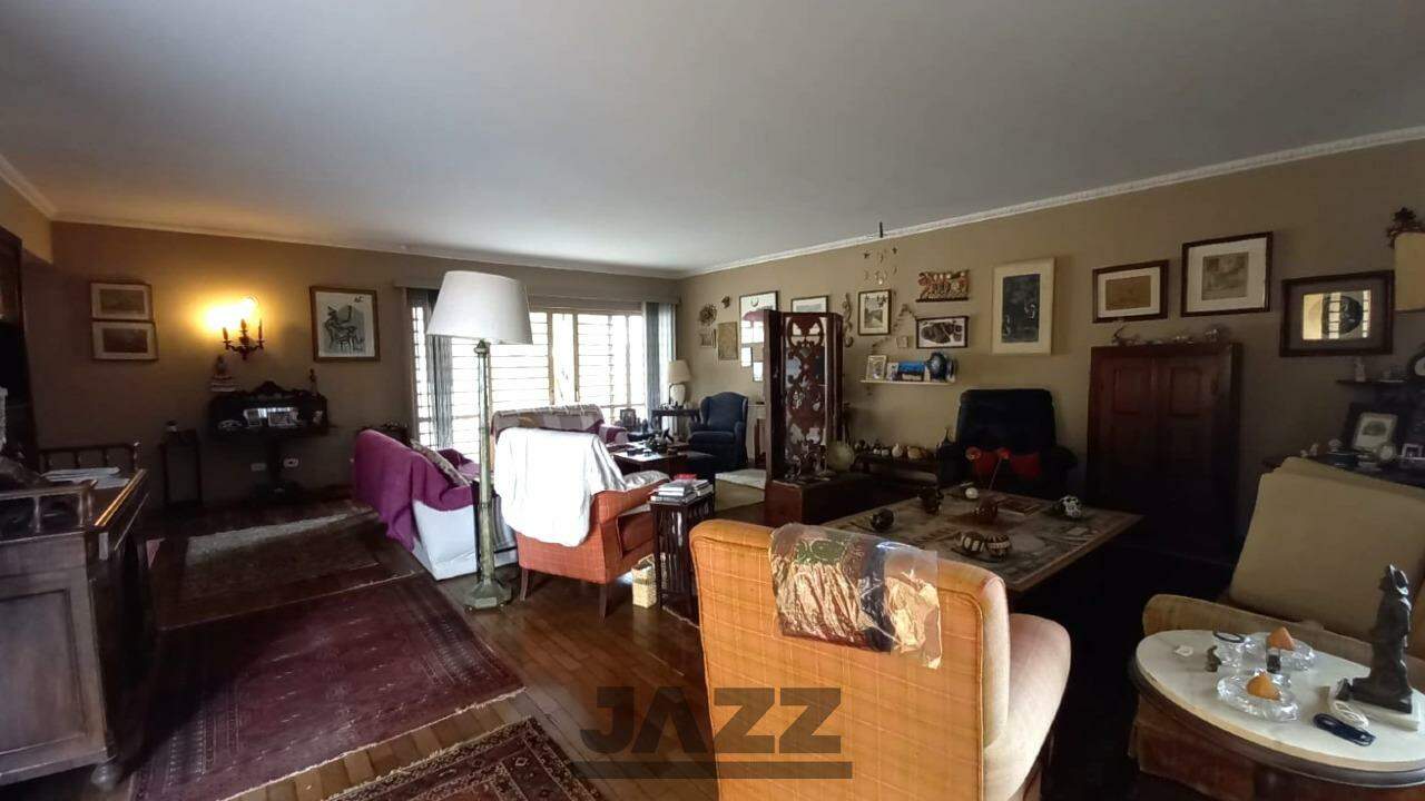 Casa à venda com 3 quartos, 252m² - Foto 5