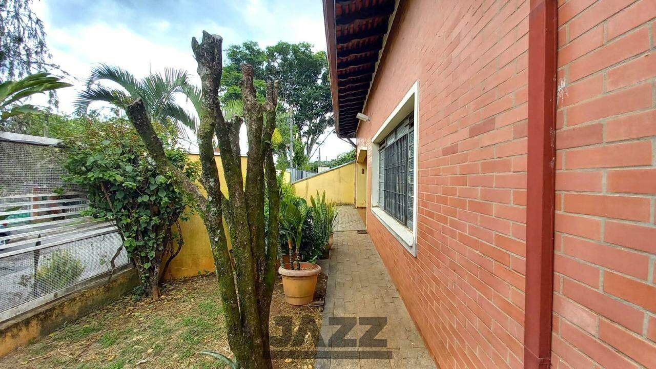 Casa à venda com 3 quartos, 252m² - Foto 24