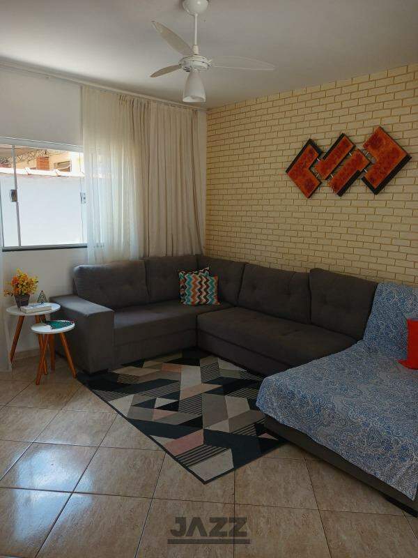 Casa à venda com 5 quartos, 110m² - Foto 2