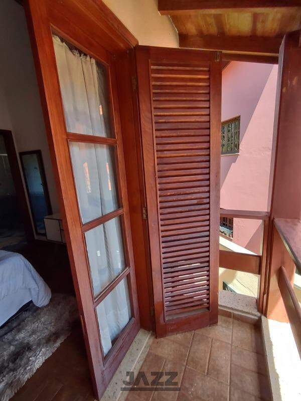 Casa de Condomínio à venda com 3 quartos, 335m² - Foto 49