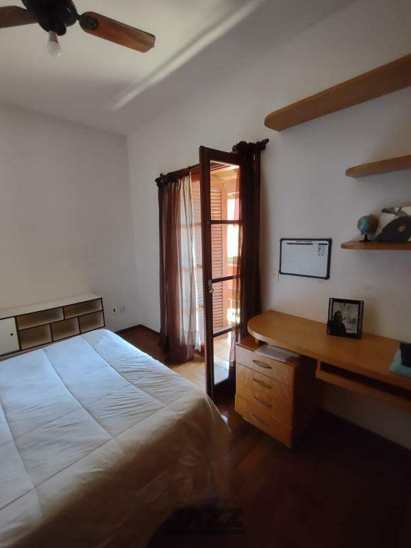 Casa de Condomínio à venda com 3 quartos, 335m² - Foto 19