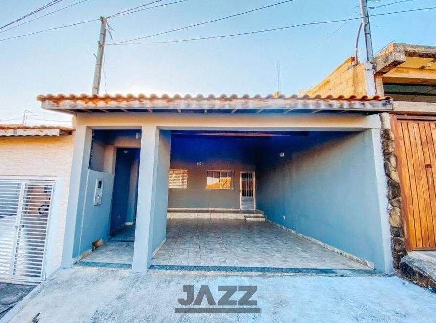 Casa à venda com 2 quartos, 79m² - Foto 1