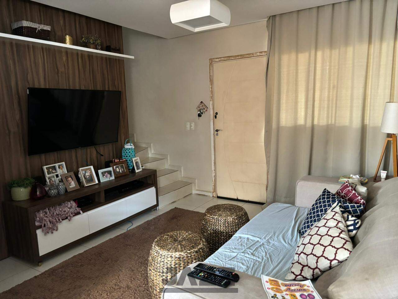 Casa à venda com 2 quartos, 68m² - Foto 3