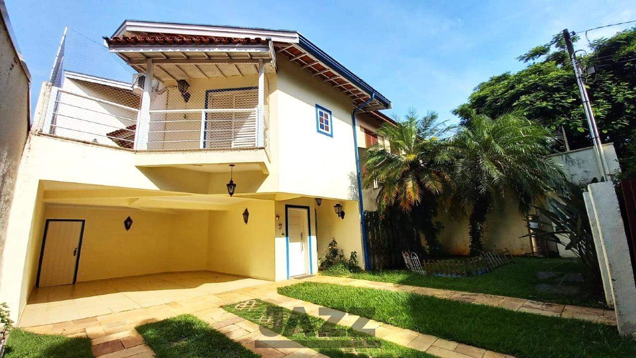 Casa, 3 quartos, 282 m² - Foto 1