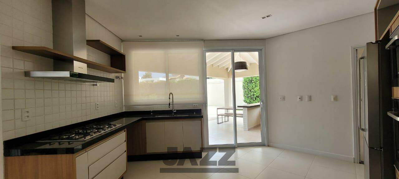 Casa de Condomínio para alugar com 5 quartos, 338m² - Foto 9