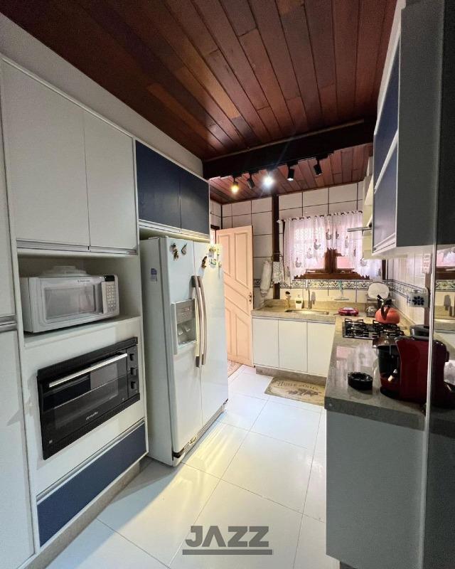 Casa, 3 quartos, 214 m² - Foto 7