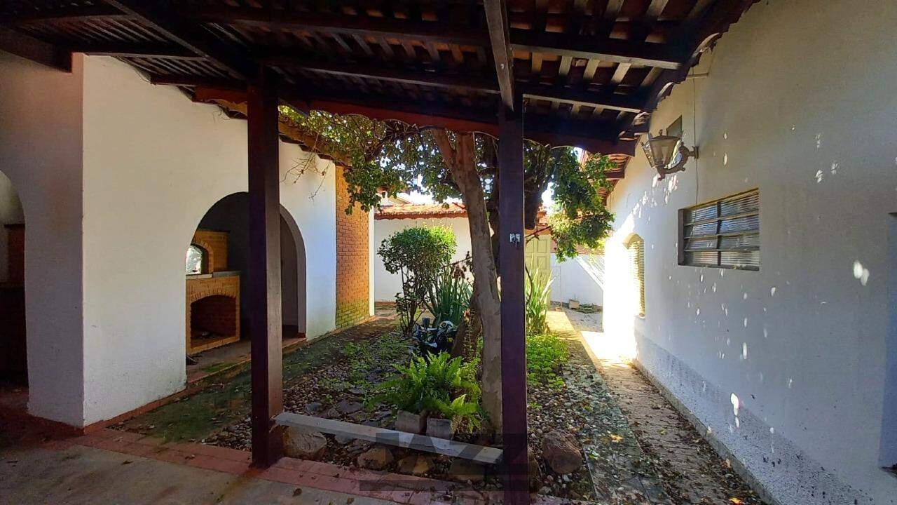 Casa à venda com 3 quartos, 245m² - Foto 31