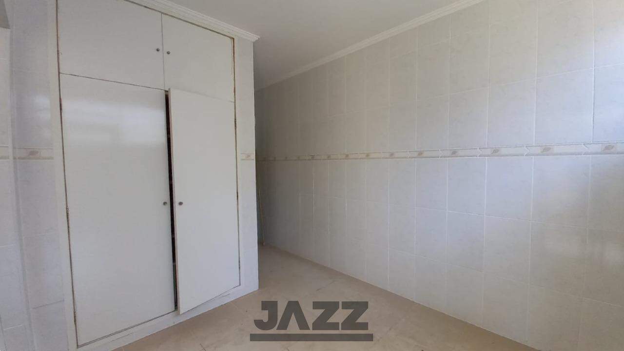 Casa à venda com 3 quartos, 245m² - Foto 14