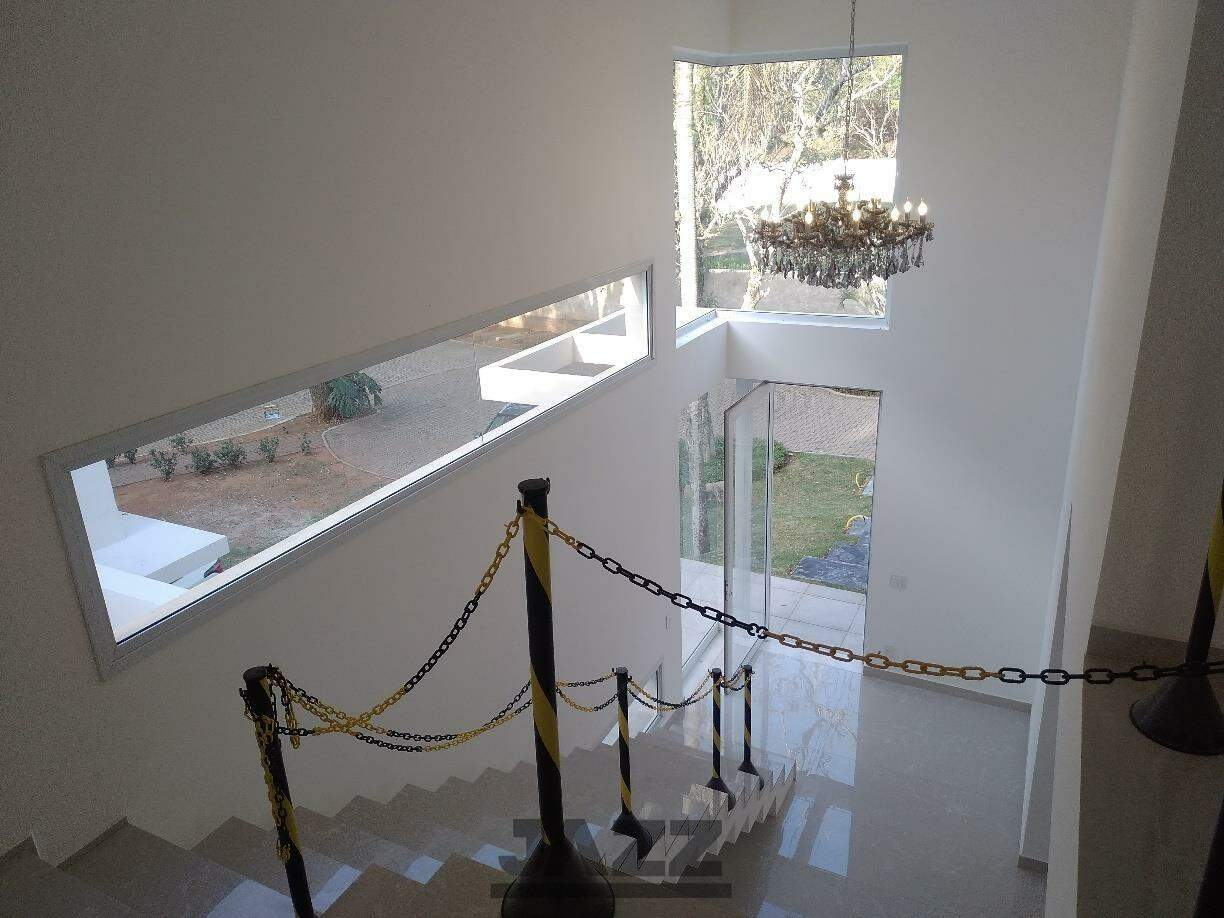 Casa de Condomínio à venda com 3 quartos, 209m² - Foto 4