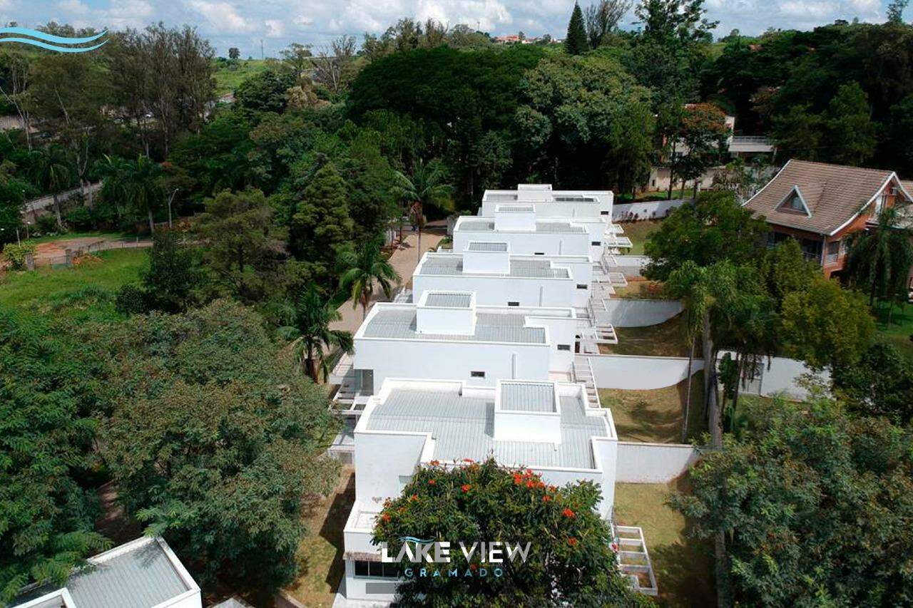 Casa de Condomínio à venda com 3 quartos, 209m² - Foto 3