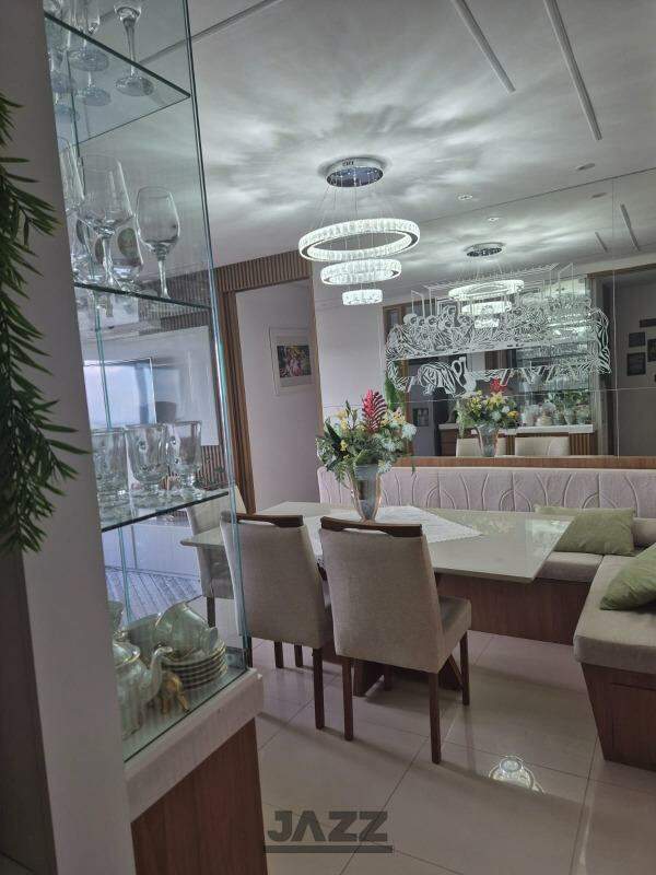 Apartamento à venda com 2 quartos, 86m² - Foto 3