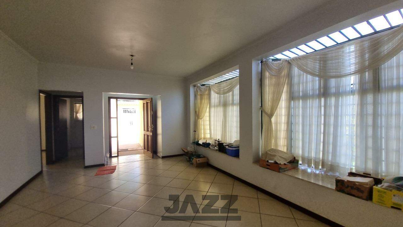 Casa para alugar com 4 quartos, 358m² - Foto 14
