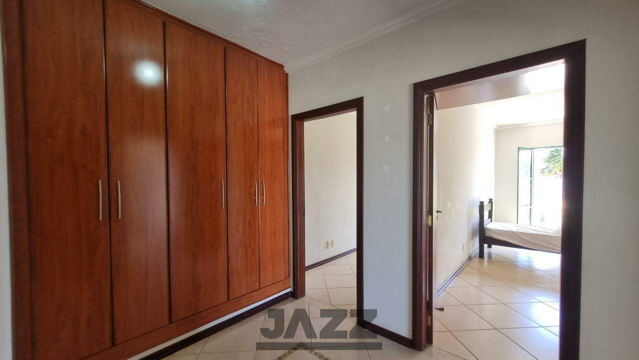 Casa para alugar com 4 quartos, 358m² - Foto 33