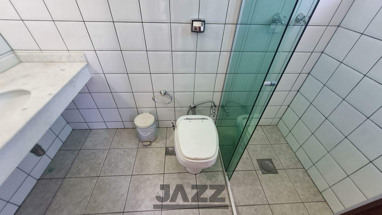 Casa para alugar com 4 quartos, 358m² - Foto 40