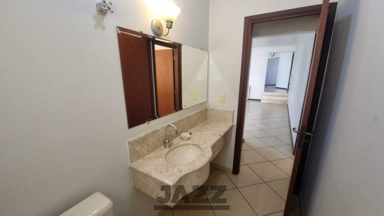 Casa para alugar com 4 quartos, 358m² - Foto 17