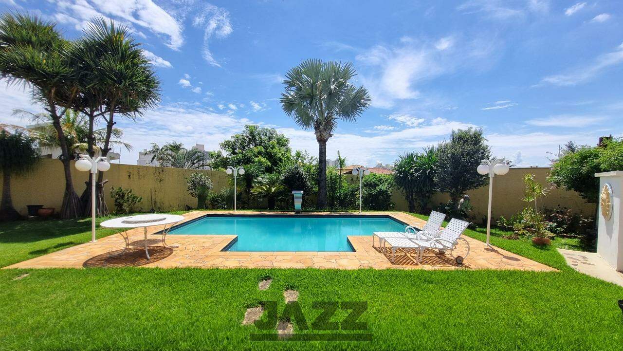 Casa para alugar com 4 quartos, 358m² - Foto 3
