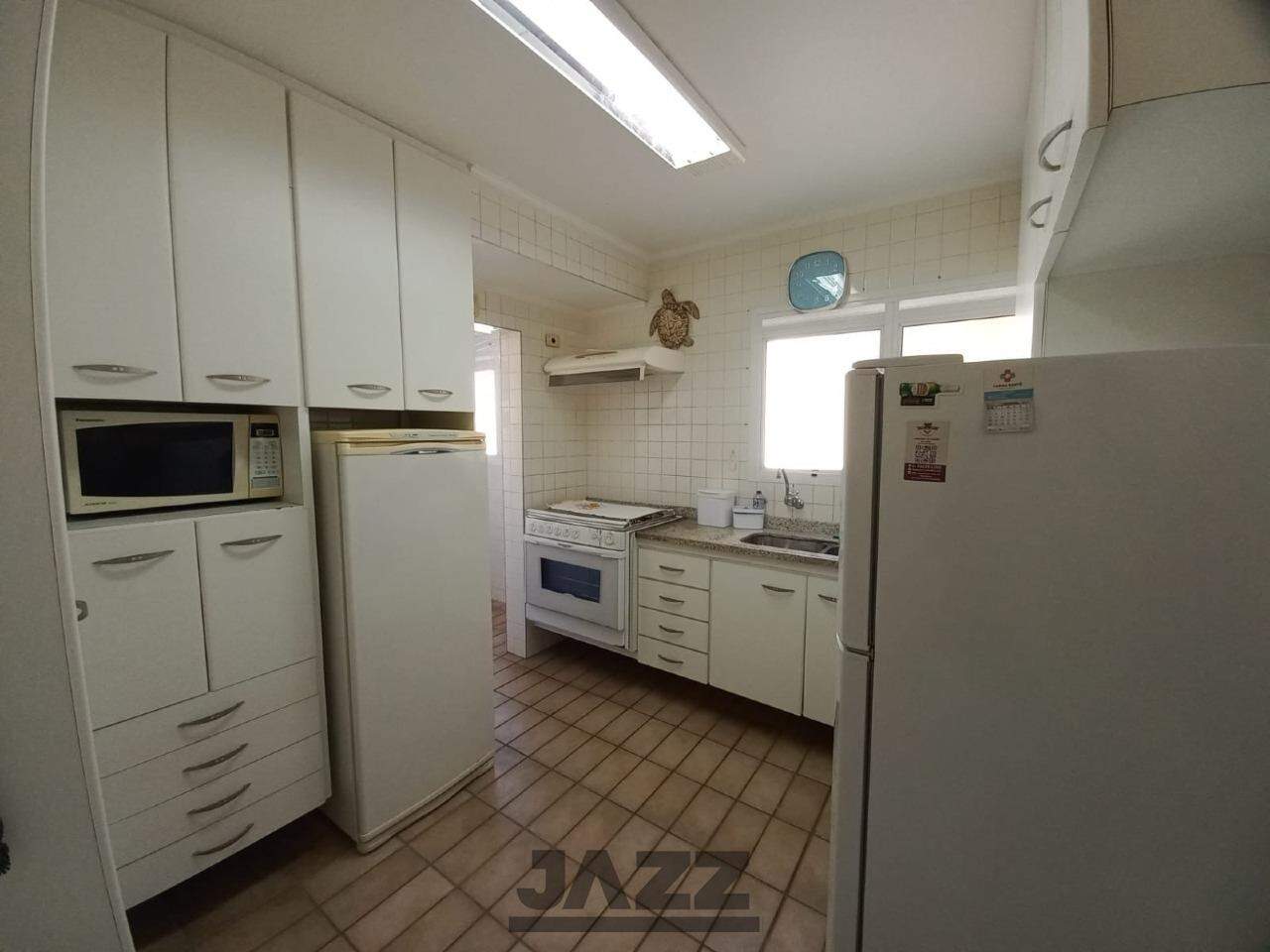 Apartamento para alugar com 5 quartos, 160m² - Foto 11